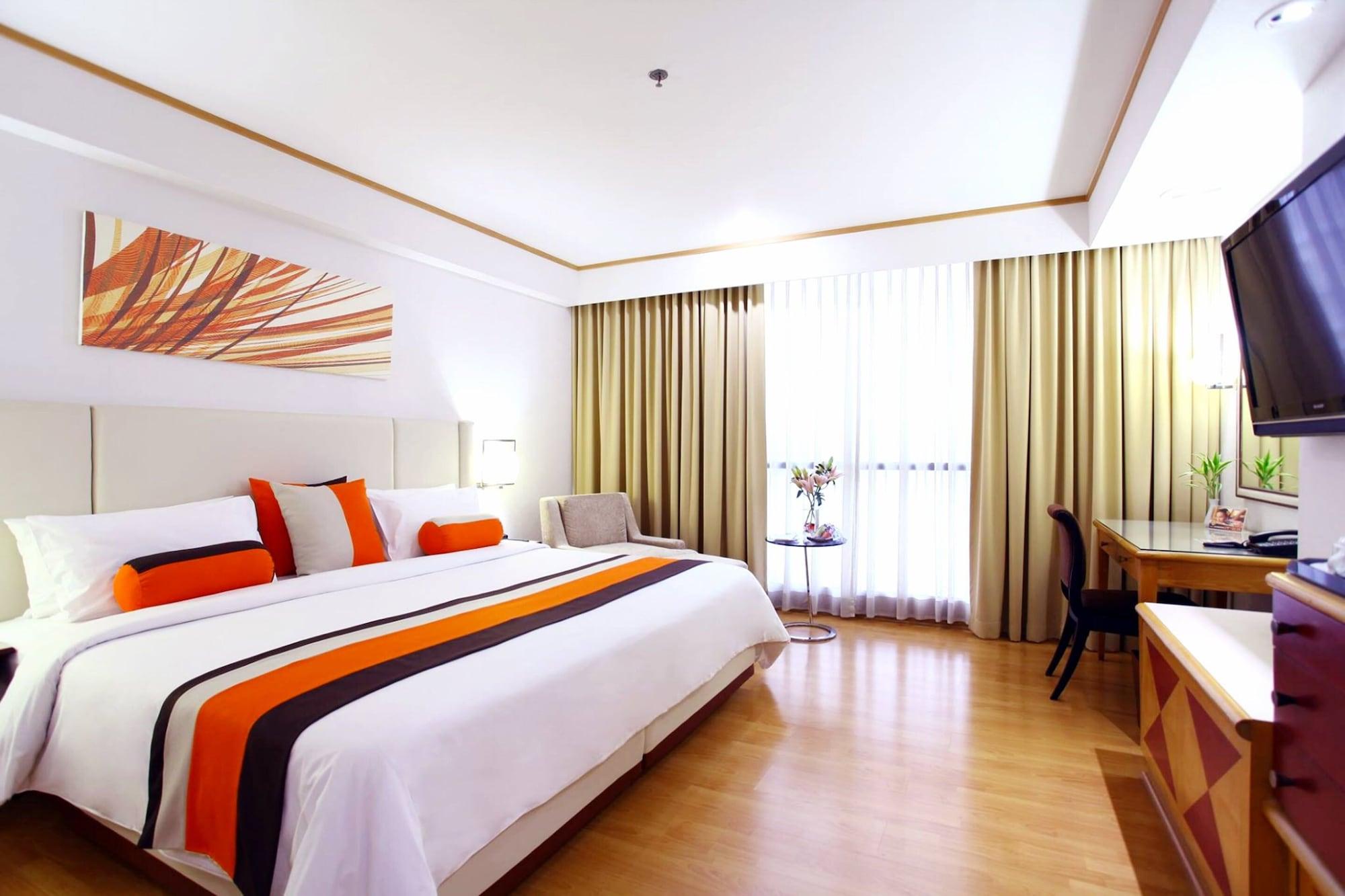 The Four Wings Hotel Bangkok Exterior photo
